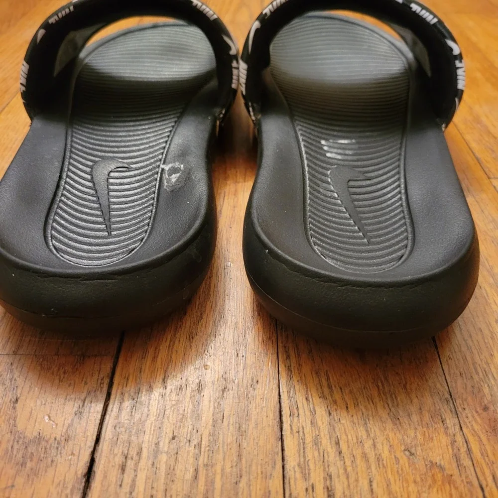Nike Victori One Mens Slides Black White Logo Print Sandals 10 Lounge Comfort